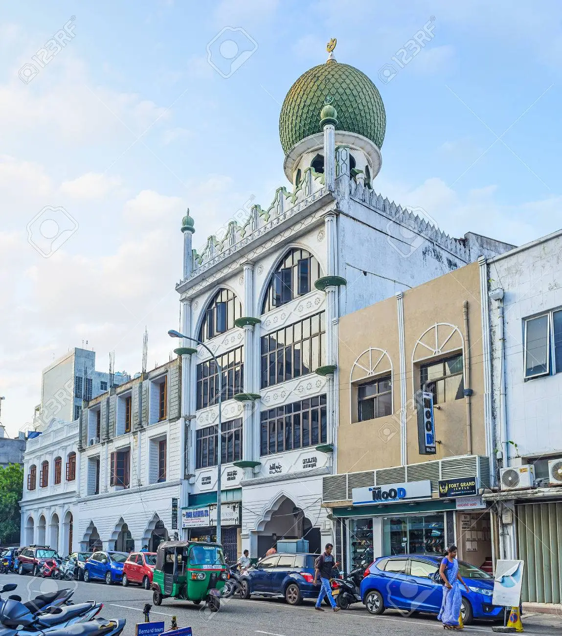 73237168-colombo-sri-lanka-december-6-2016-the-facade-of-jumma-mosque-of-fort-located-in-the-chatham-street-a - Copy - Copy